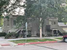 326 W Myrtle St - Photo 1 of 1