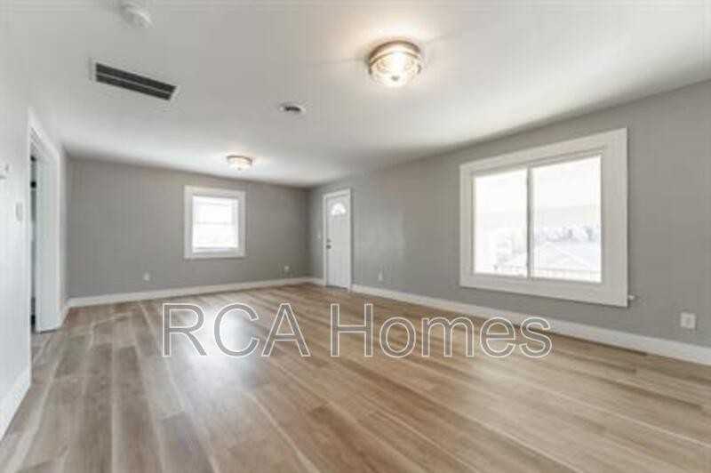 648 W 30th St - Photo 6 of 15