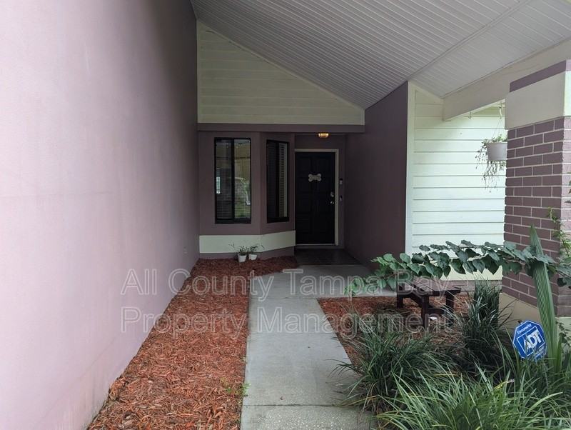 12032 Steppingstone Blvd - Photo 3 of 28