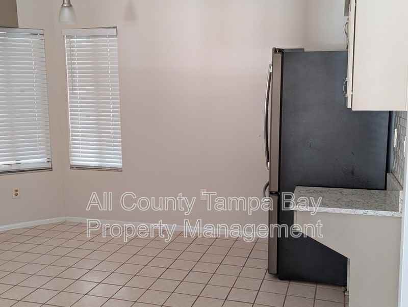 12032 Steppingstone Blvd - Photo 6 of 28