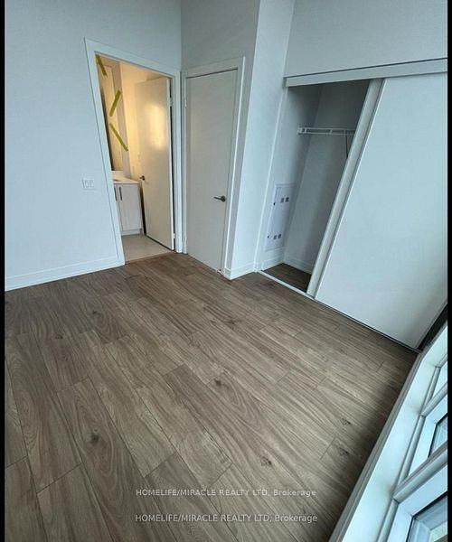 215 Veterans Drive - Photo 4 of 7