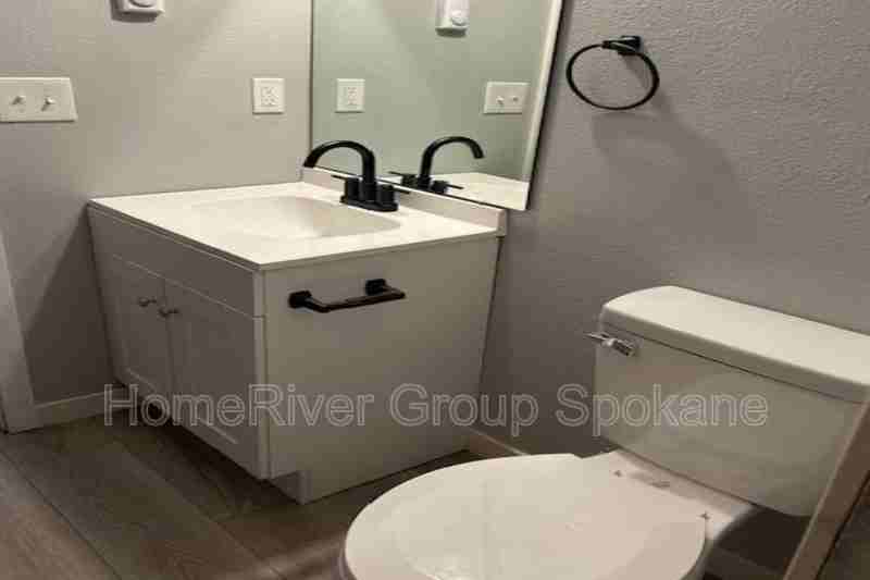 2508 E Casper Dr - Photo 2 of 9