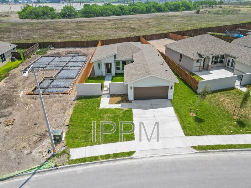 3706 Paseo Union St - Photo 3 of 28