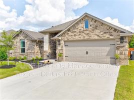 featured image of 1612 Town Creek Cir