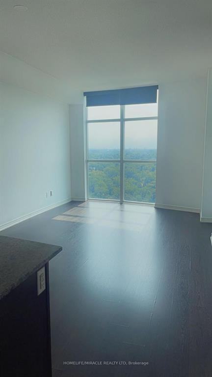 9 George Street North