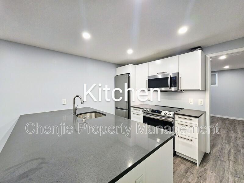 13419 Ave Nw - Photo 3 of 6