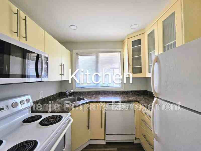 13419 Ave Nw - Photo 3 of 13