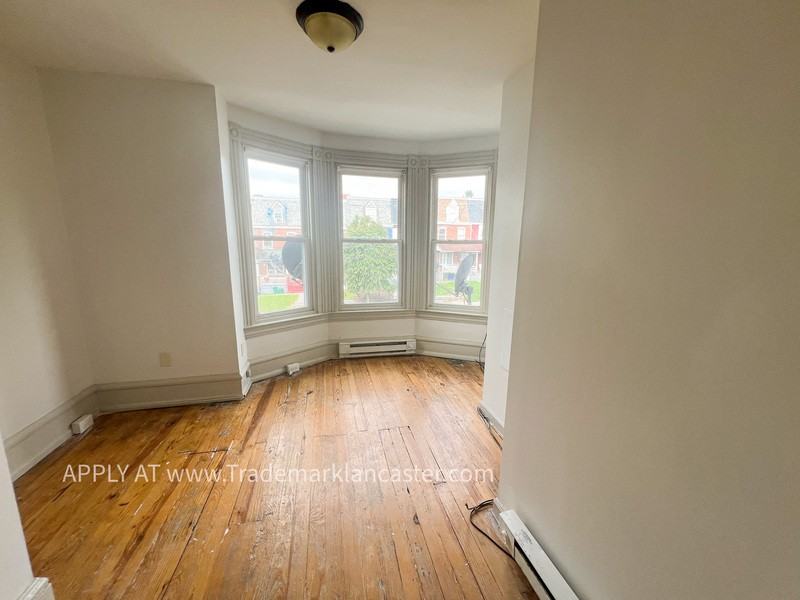 353 S Ann St #2 - Photo 2 of 4
