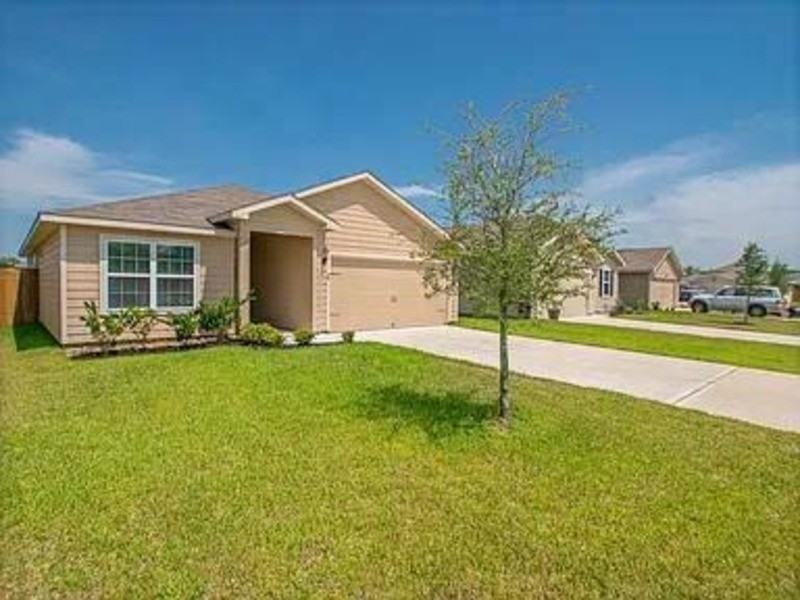 976 Lake View Cir W - Photo 2 of 48