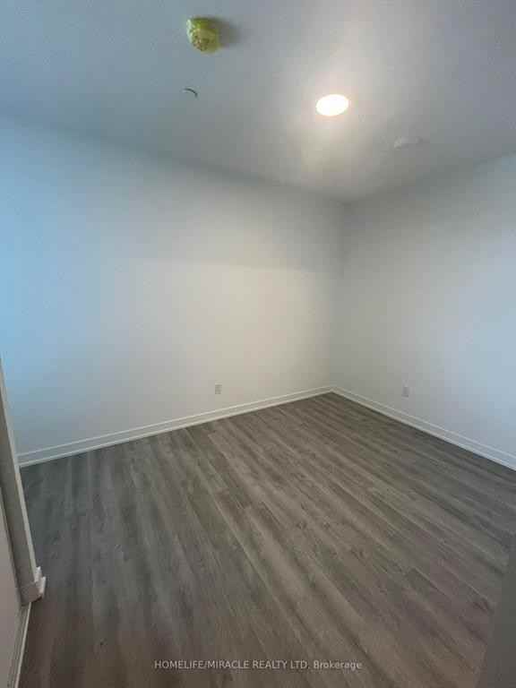 5105 Hurontario Street - Photo 3 of 7