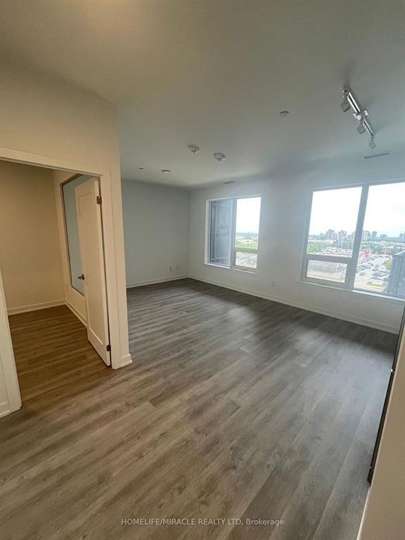 5105 Hurontario Street - Photo 5 of 7