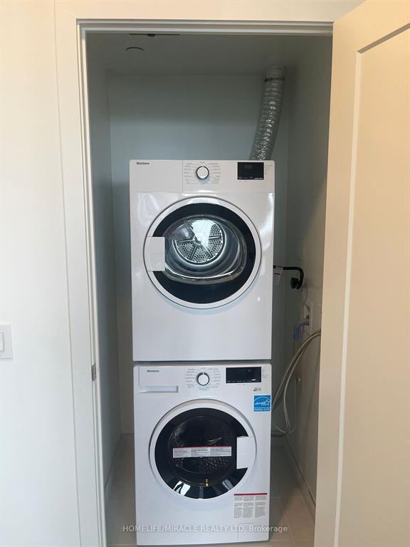 5105 Hurontario Street - Photo 7 of 7