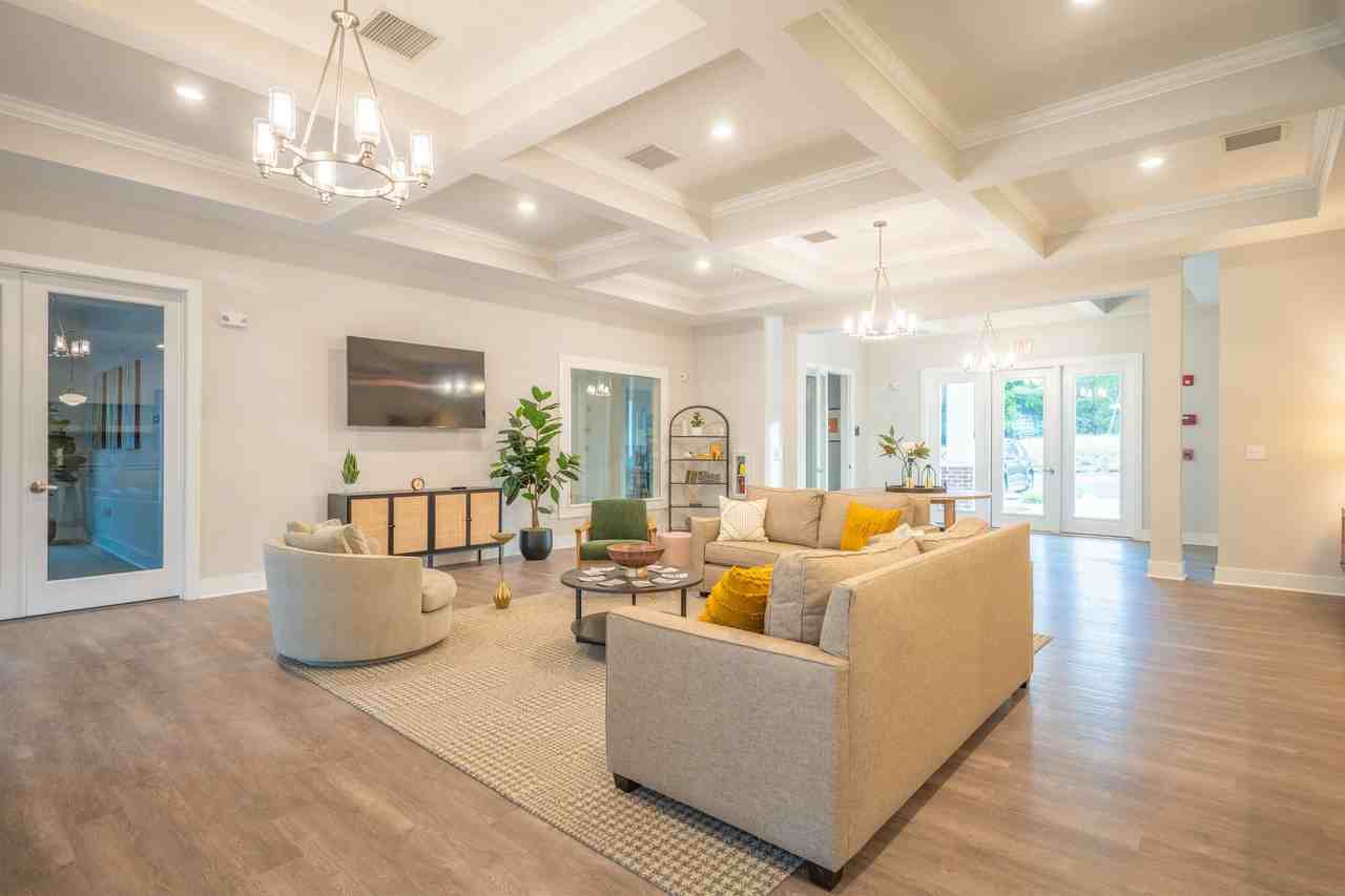 The Reserve at Wynn Place - Photo 2 of 20