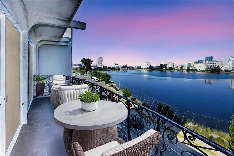 311 Wayne Ave #3 - Photo 2 of 40