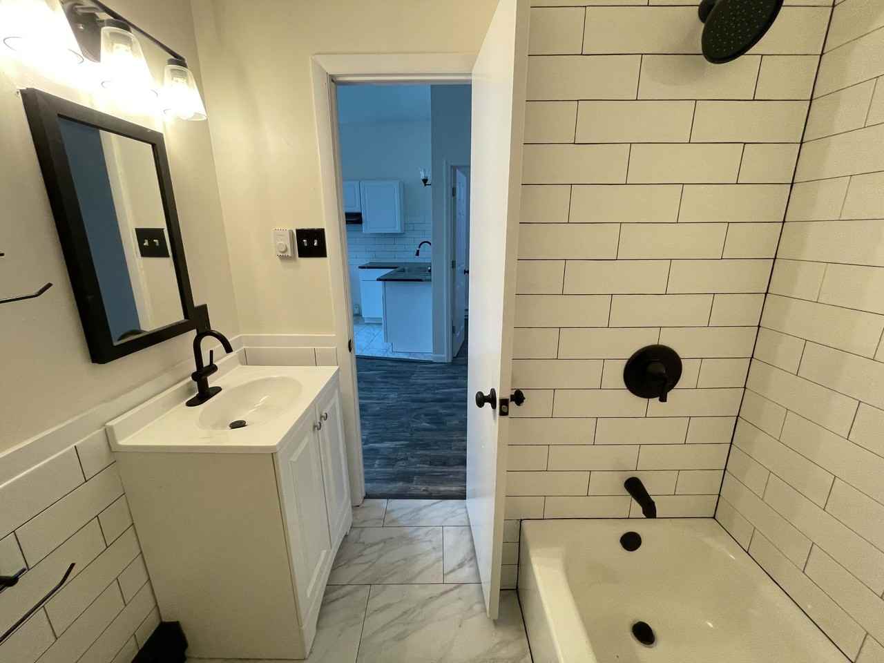 34-36 Albany Avenue - Photo 5 of 9