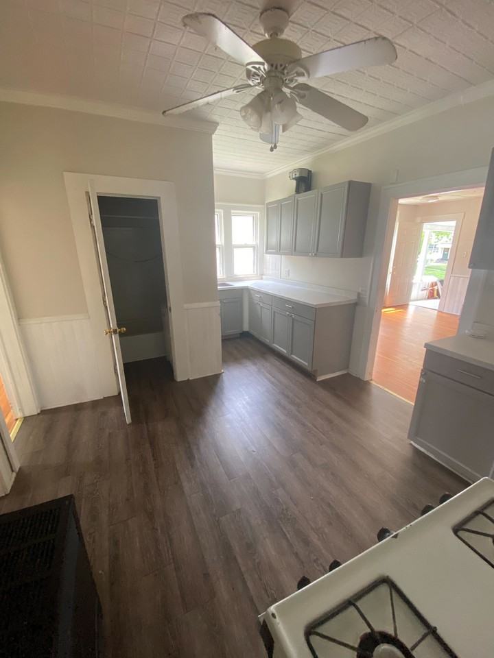 108 Broad Street - Photo 2 of 6