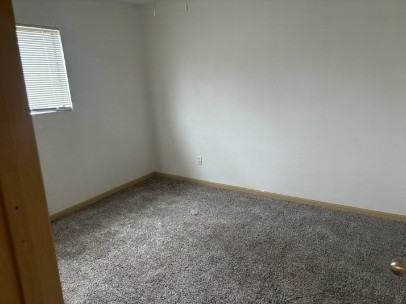 Morningside: 110 Harbet Avenue Northwest - Photo 3 of 5