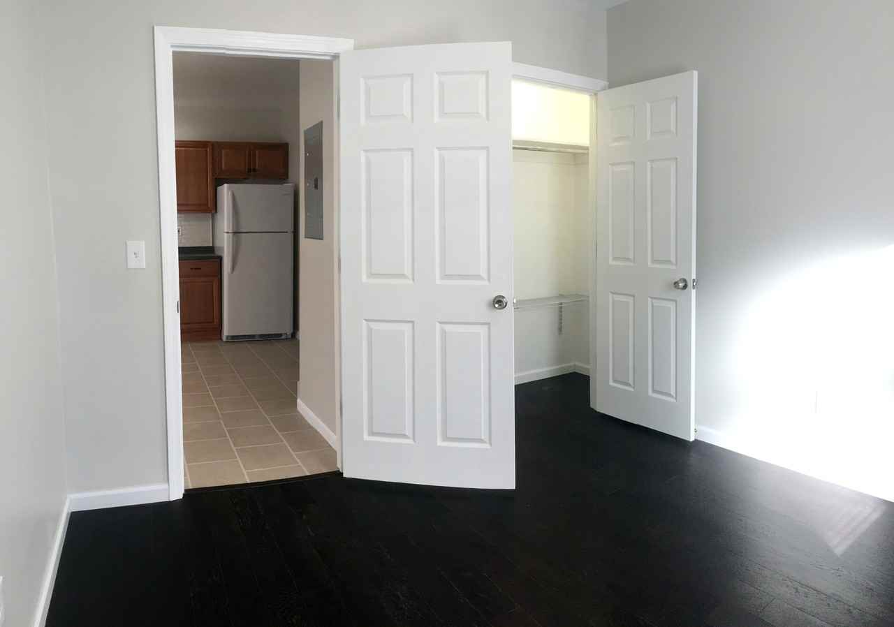 13 Dyer Street - Photo 3 of 11