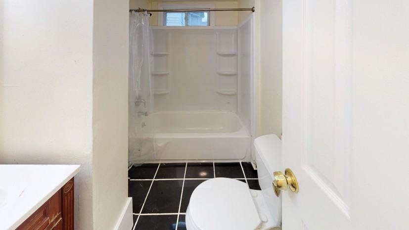 1408 E Genesee - Photo 6 of 13