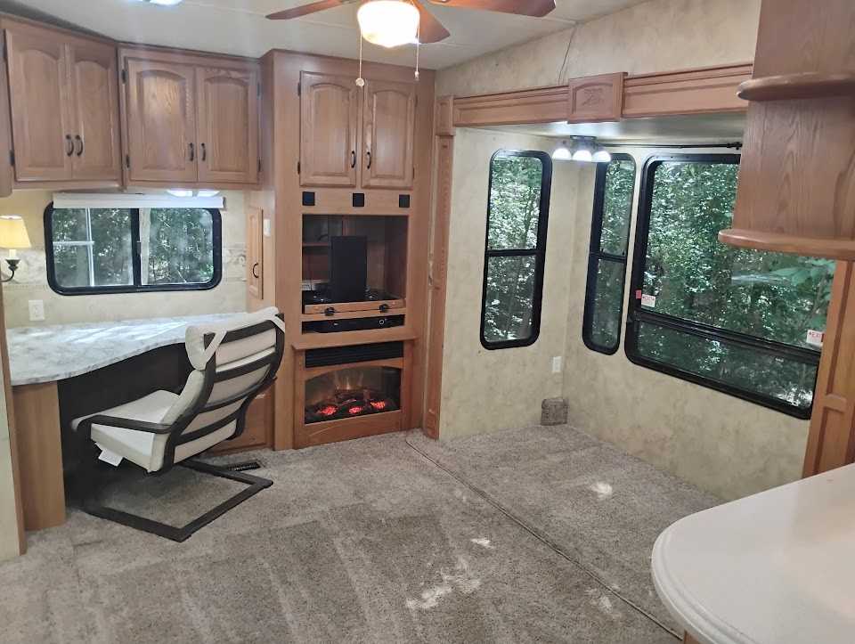 379 County Road 3425 #G - Photo 6 of 13