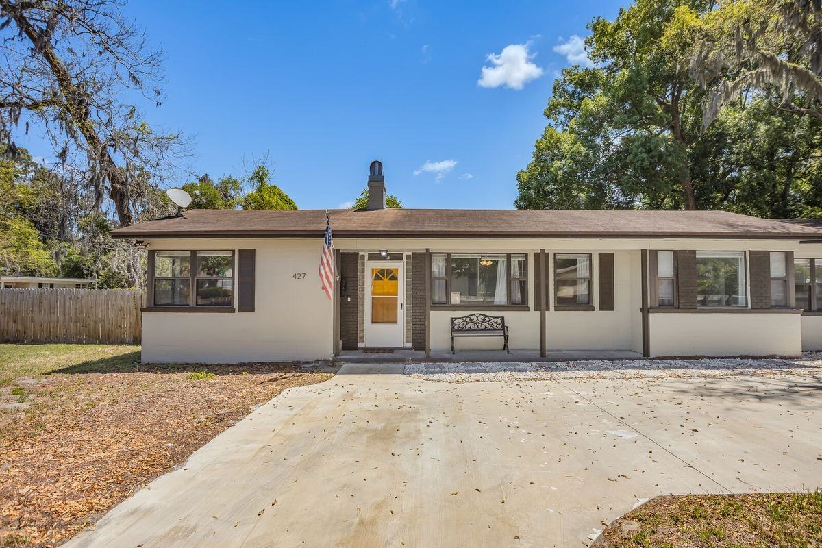 427 Holly Ave - Photo 3 of 39