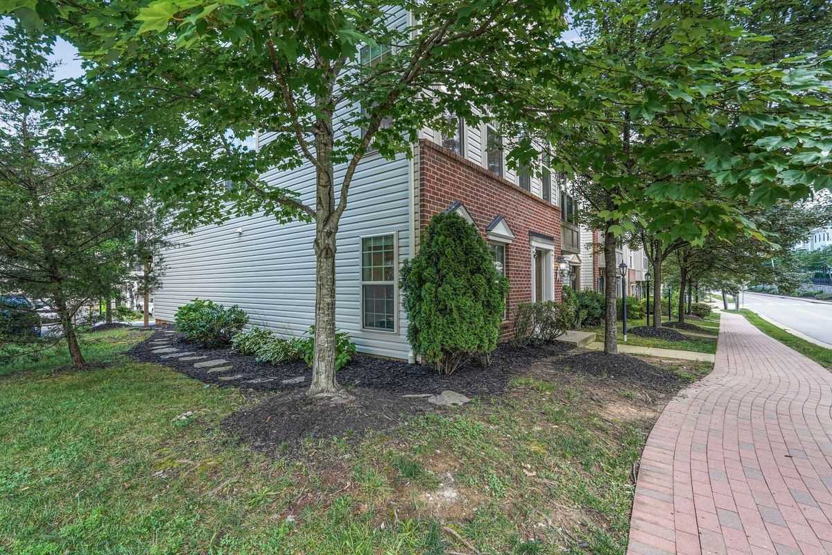 102 Vista Knoll Dr - Photo 2 of 28