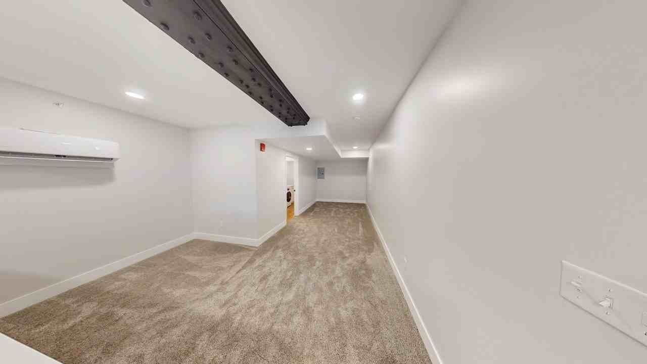 1030 S Holmes St #012 - Photo 4 of 8