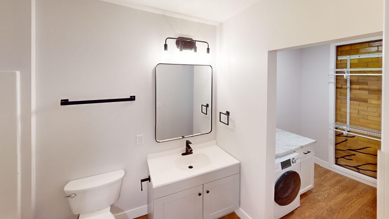 1030 S Holmes St #012 - Photo 5 of 8