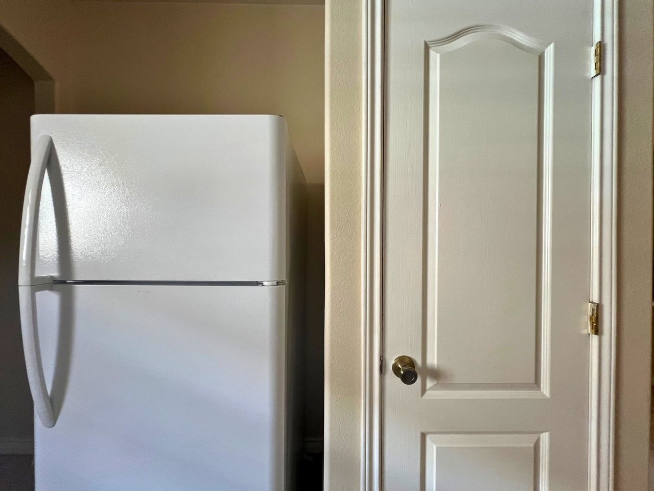 Villa Dorada Apartments - Photo 7 of 33