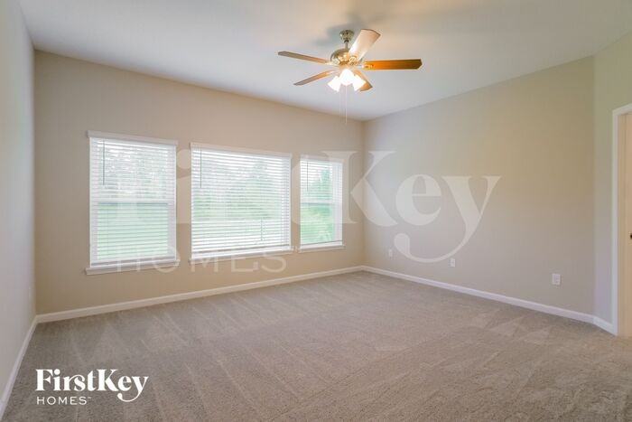 486 Grand Landings Pkwy - Photo 3 of 6