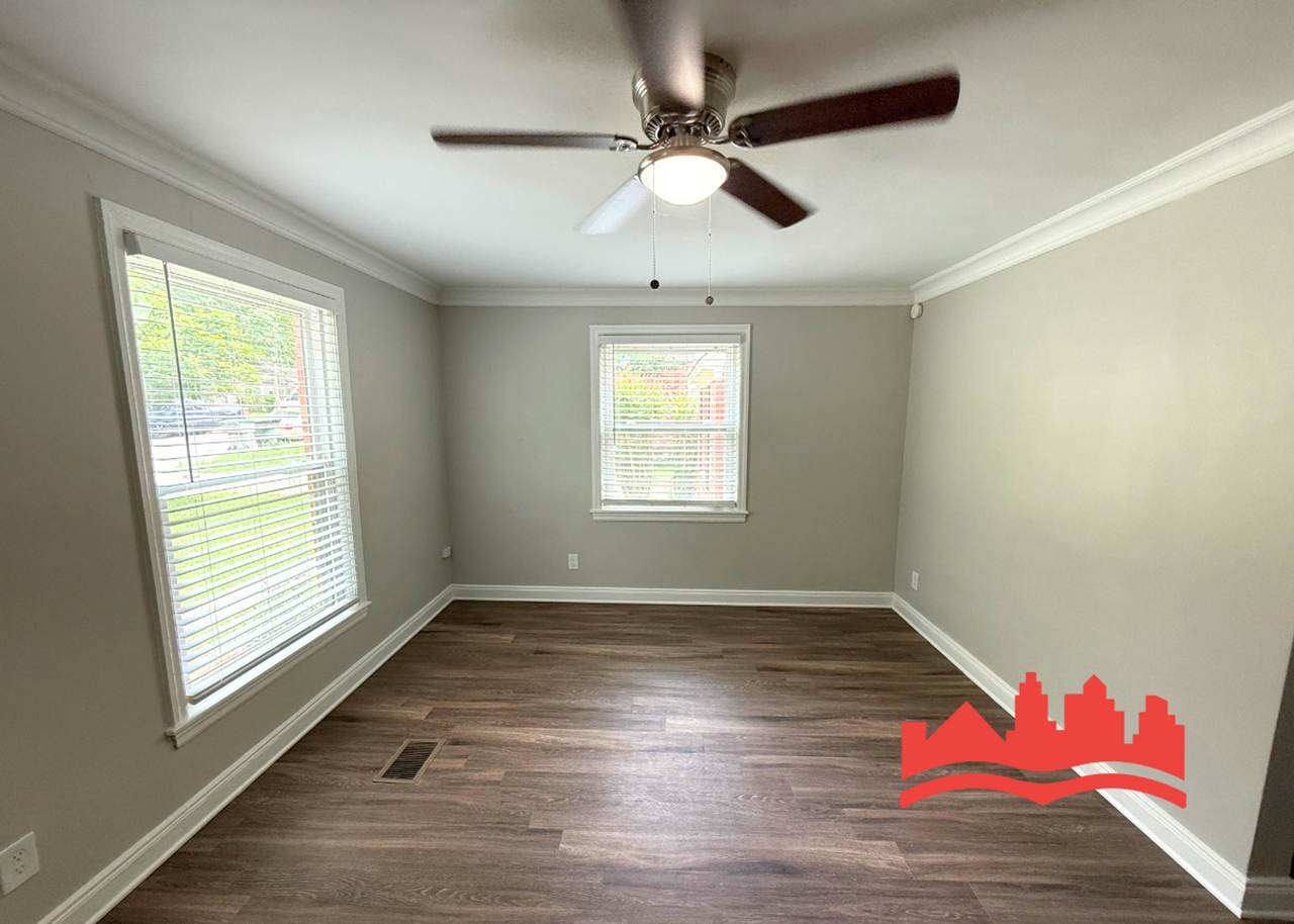 1003 Echles St - Photo 5 of 16