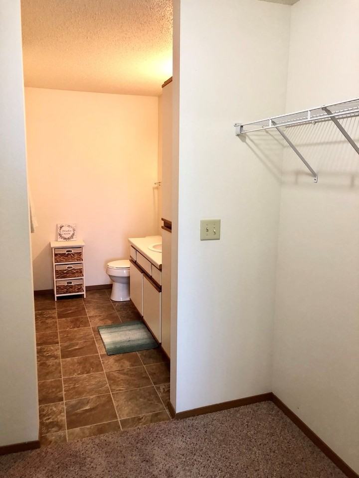 Archway Apartments - Photo 6 of 8