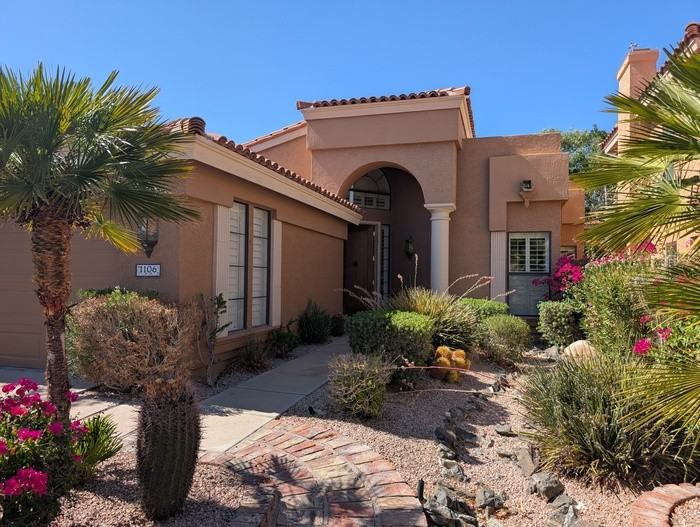 1106 E Shangri La Rd - Photo 3 of 29