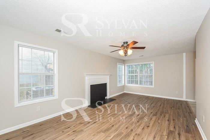 217 Autumn Woods Dr - Photo 3 of 14