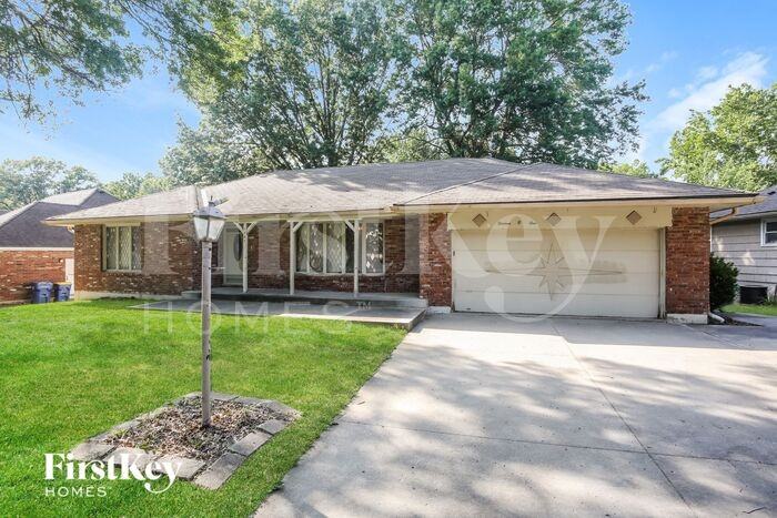 1301 Sw Morningside Dr - Photo 2 of 17