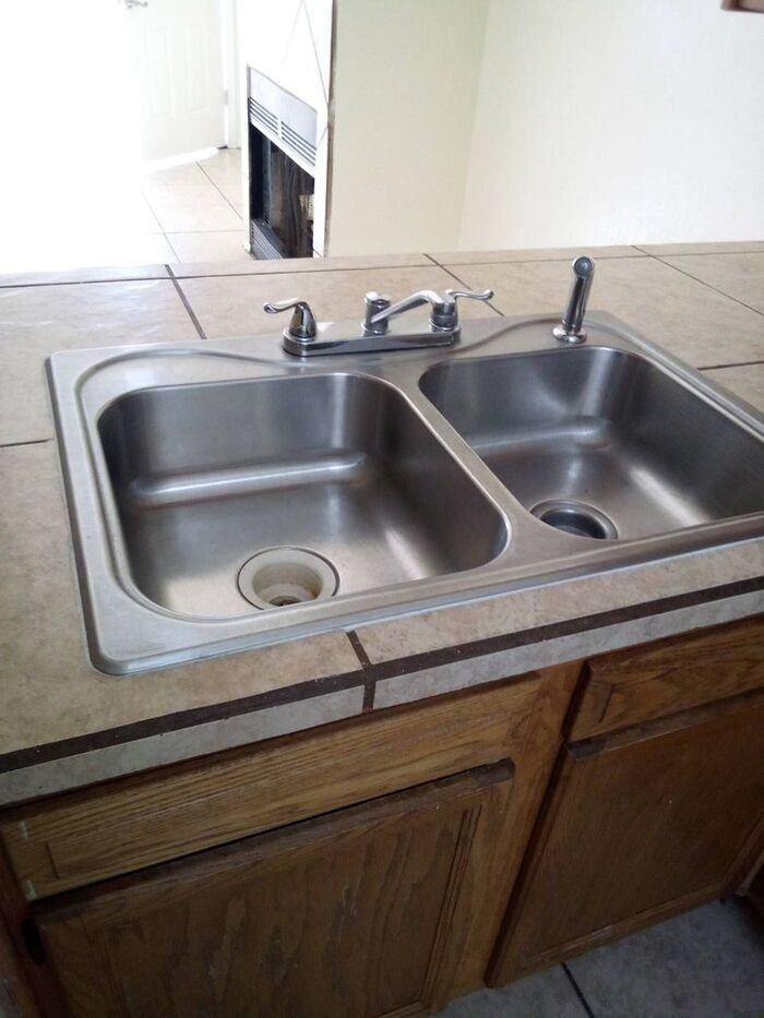 381 E Thoroughbred St - Photo 3 of 10