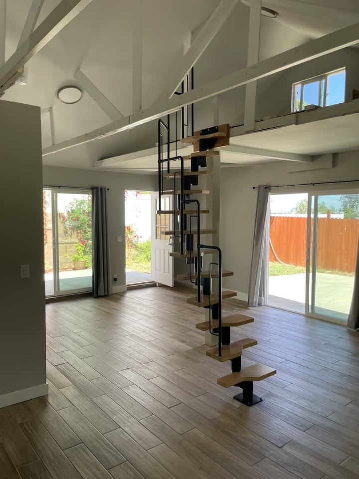 706 Vale View Drive Guest House #A - Photo 3 of 7