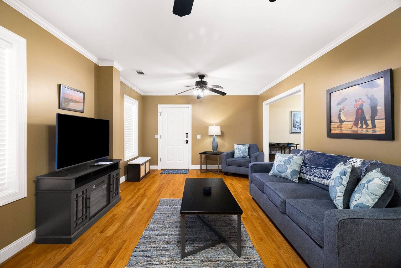 402 E 64th St #NA - Photo 7 of 22