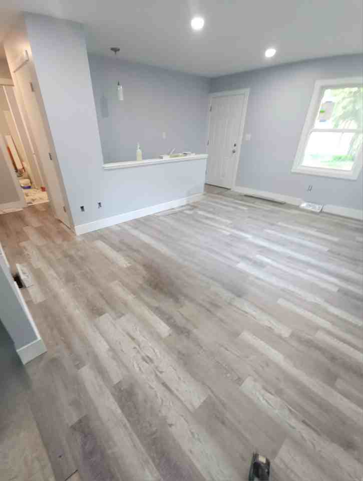 813 Fountain St Ne #813 - Photo 3 of 22