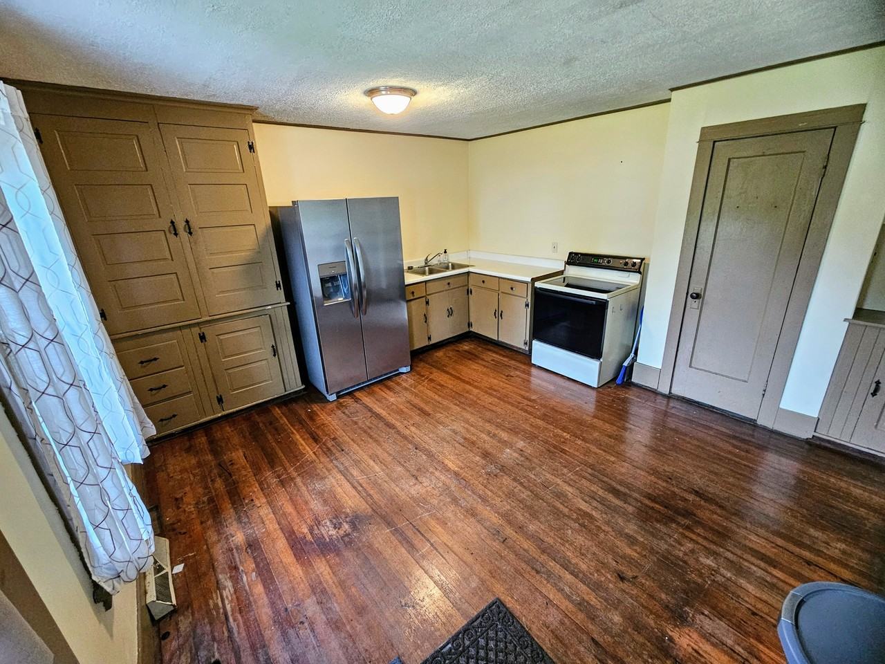 158 Prospect St #158 - Photo 2 of 16