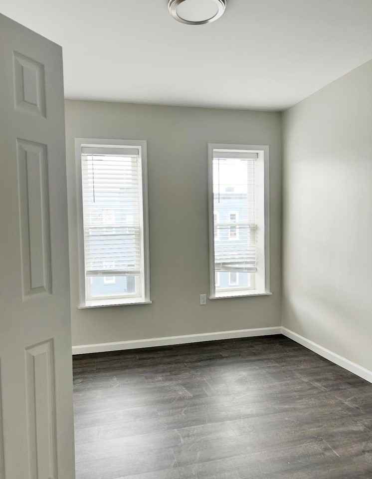 1532 Holbrook St #NA - Photo 6 of 9