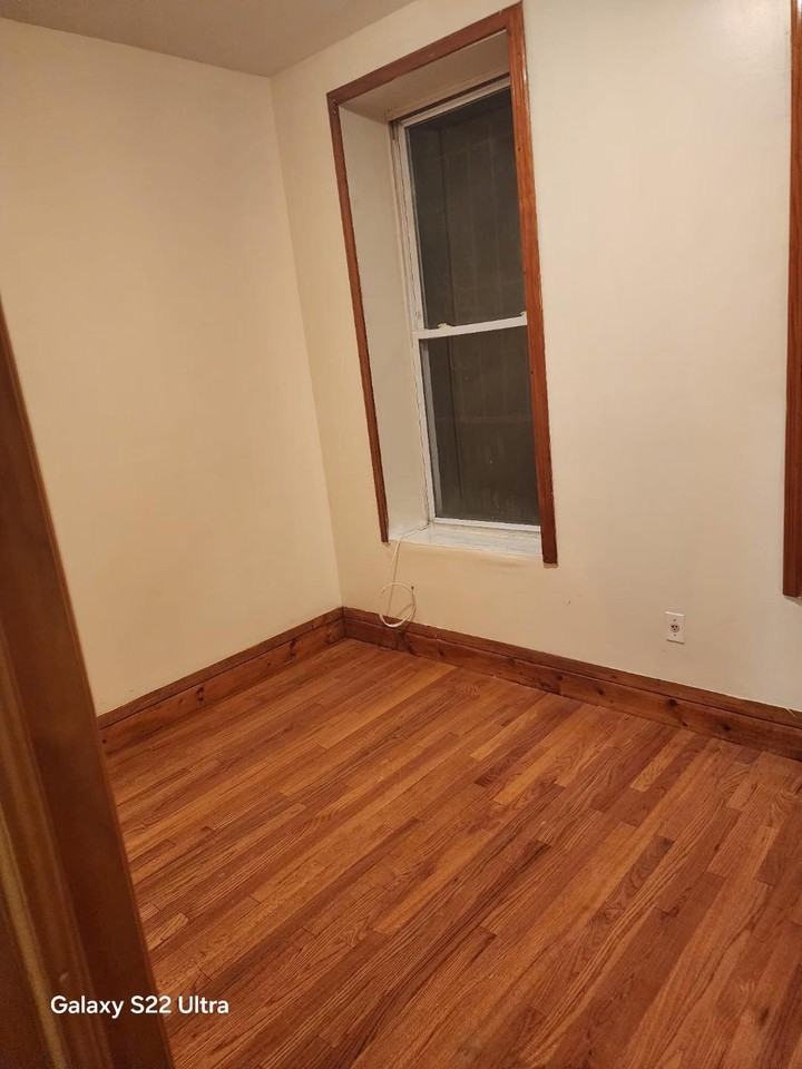 1028 Pacific St #2 - Photo 3 of 11