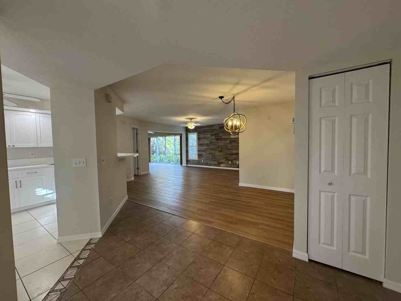 815 Montrose Dr #104 - Photo 2 of 30
