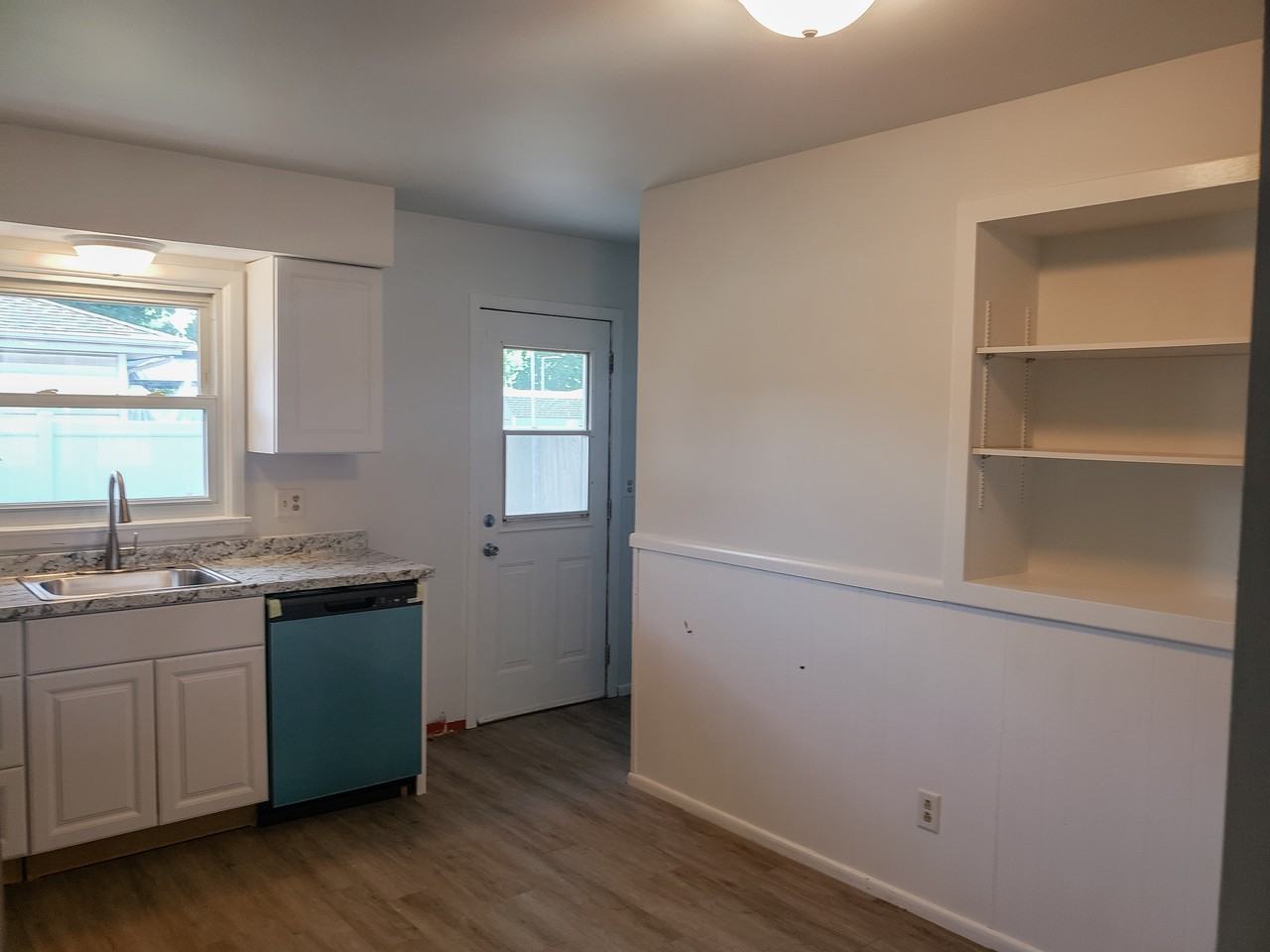 1216 North Pontiac Drive - Photo 3 of 19