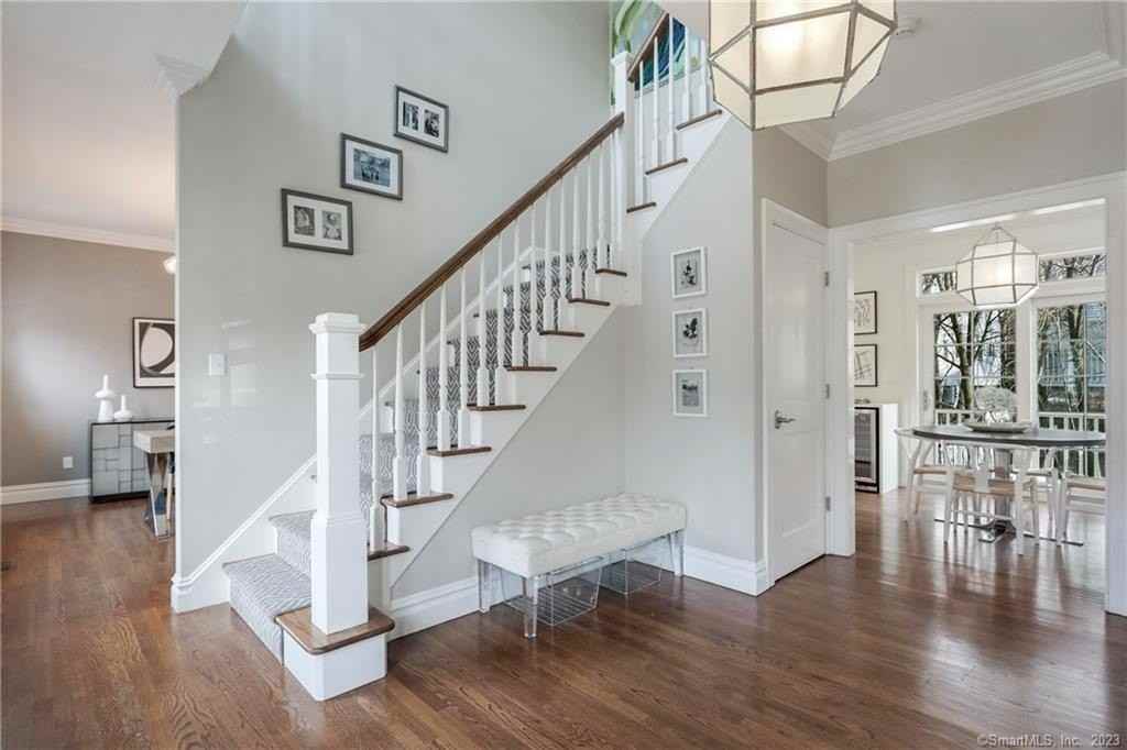 67 Prospect St - Photo 3 of 19