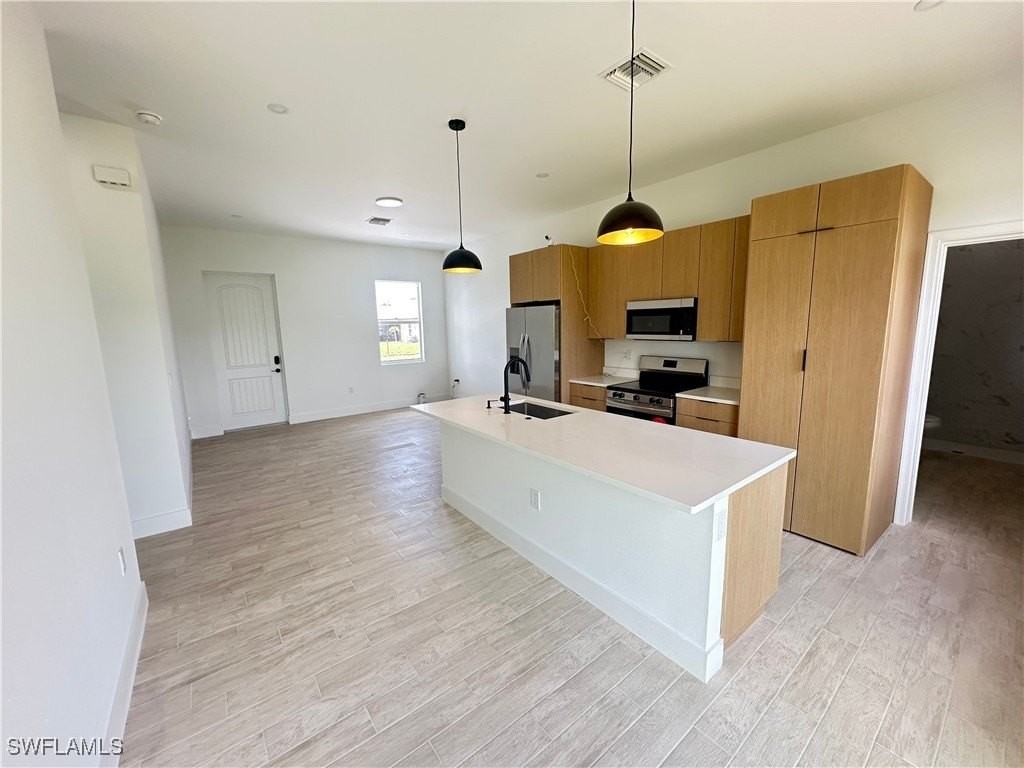 2902 61st Street West - Photo 3 of 15