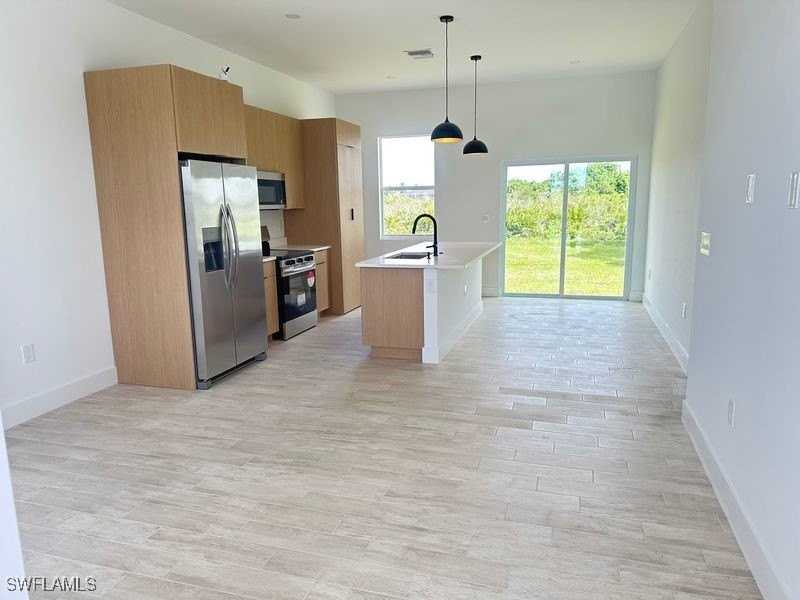 2902 61st Street West - Photo 4 of 15