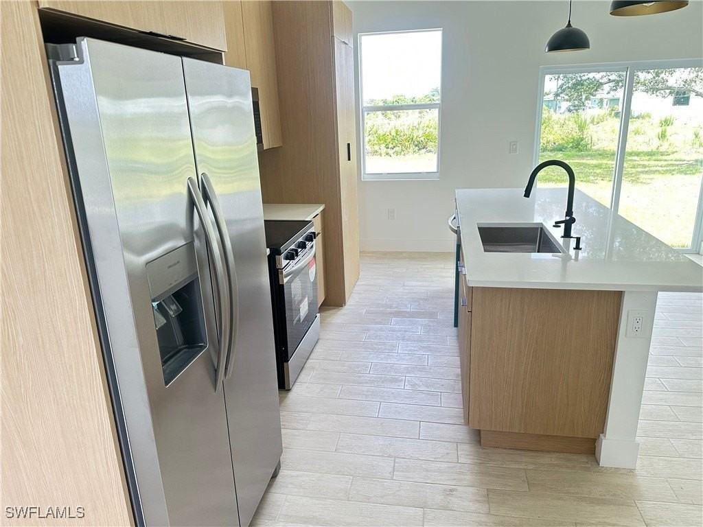 2902 61st Street West - Photo 5 of 15