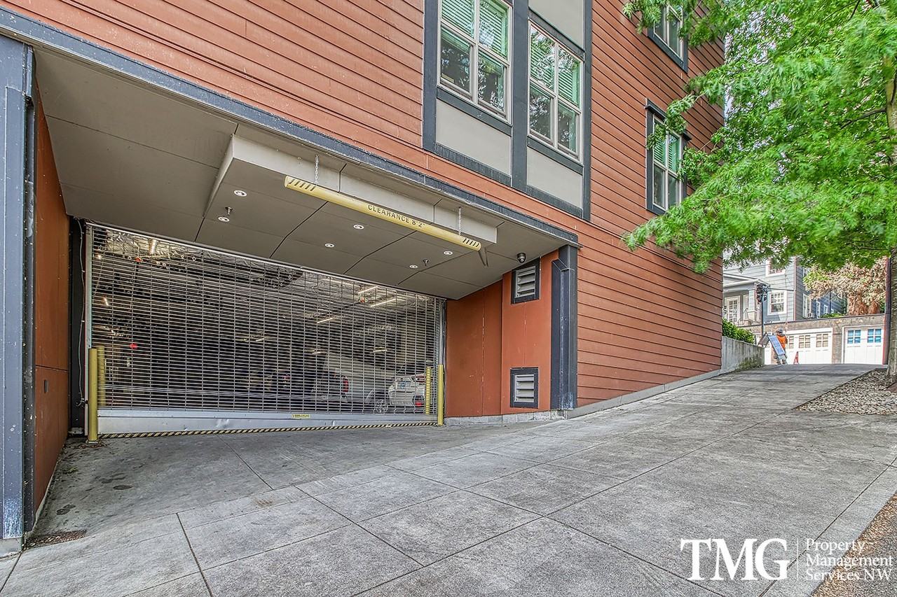 Corbett Heights Apartments - Photo 5 of 50