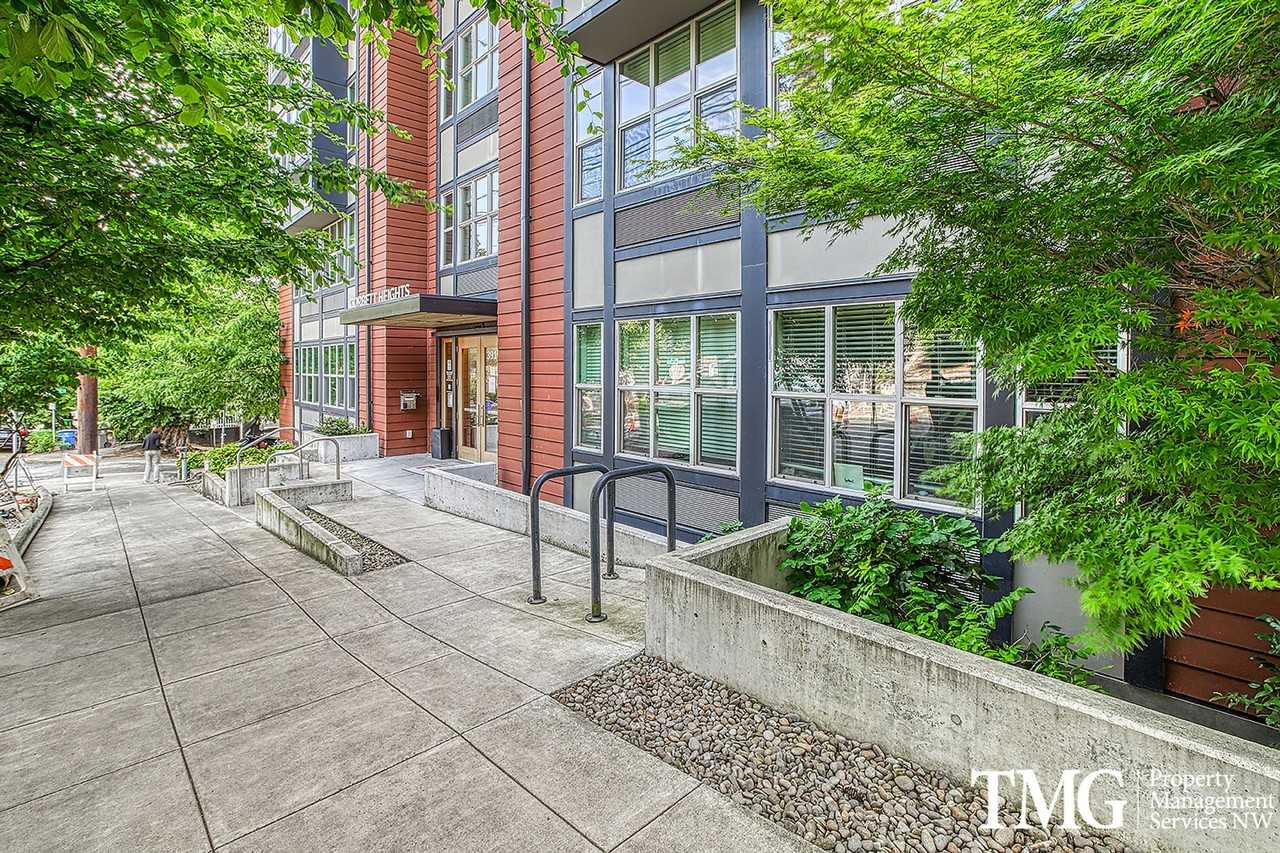 Corbett Heights Apartments - Photo 3 of 50